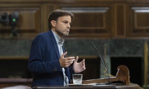 El presidente del grupo parlamentario de Unidas Podemos y En Comú Podem en el Congreso, Jaume Asens, interviene en una sesión plenaria, en el Congreso de los Diputados, a 15 de septiembre de 2022