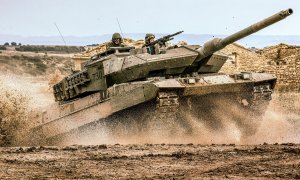 Un carro de combate Leopard 2E del Ejército español.