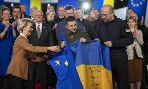 Zelensky y la presidenta de la Comisión Europea, Ursula von der Leyen, durante el Consejo de la Comisión Europea en Kiev (Ucrania), el 2 de febrero de 2023.