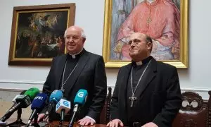 13/4/23 El arzobispo de Santiago, Julián Barrio, y su sucesor, Francisco Prieto, que tomará posesión del cargo el próximo 3 de junio.
