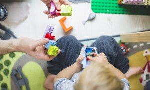 Más de 10.000 niños se quedan sin plaza en las escuelas infantiles gestionadas por Almeida