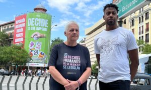 Los colectivos LGTBI+ denuncian la "lona del odio" de Vox en Madrid