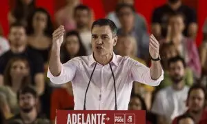 El presidente del Gobierno, Pedro Sánchez, durante su intervención en el acto de arranque de la campaña electoral del PSOE, este jueves en la Casa de Campo de Madrid