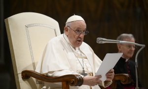 El Papa Francisco habla en la Capilla Sixtina