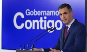 El líder socialista y presidente del Gobierno en funciones, Pedro Sánchez, durante la rueda de prensa ofrecida tras la reunión mantenida con el rey Felipe VI.