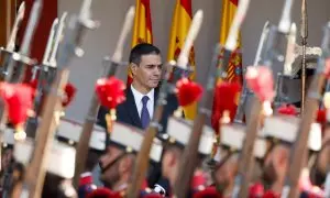 El presidente del Gobierno en funciones, Pedro Sánchez, durante el desfile del Día de la Fiesta Nacional en Madrid. REUTERS/Juan Medina