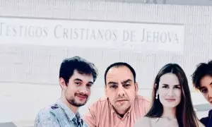 De izquierda a derecha: Natán Verdés, Samuel, Sonia Rábago y Ana, ex adeptos que forman parte de la Asociación Española de Víctimas de los Testigos de Jehová