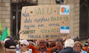 Manifestantes a favor de la sanidad pública