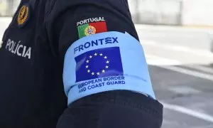 Plano del brazo de un policía de FRONTEX, en un acto en Ceuta, en una imagen de archivo. E.P./Antonio Sempere