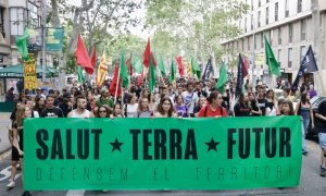 Milers de joves es manifesten a Barcelona per un futur més verd i "digne".