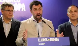 09/06/2024 - El cap de llista de Junts a les europees, Toni Comín, acompanyat de Carles Puigdemont i Jordi Turull a Brussel·les valorant els resultats.