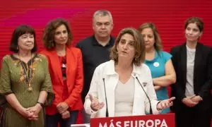 La candidata del PSOE en las elecciones europeas, Teresa Ribera, durante su comparecencia de este domingo en Ferraz.