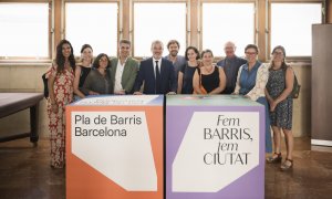Foto de família de la presentació del nou Pla de Barris de Barcelona