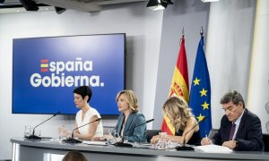 Elma Saiz, Pilar Alegría, Yolanda Díaz y José Luis Escrivá, en la rueda de prensa ofrecida este martes desde Moncloa tras el Consejo de Ministros.