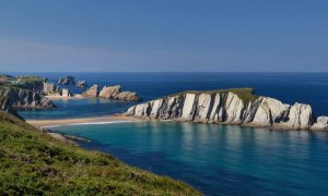 Un paseo por las playas de Costa Quebrada