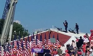 Francotiradores sobre un tejado durante el mitin de campaña Donald Trump en Butler, Pensilvania.