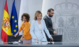 María Jesús Montero, Pilar Alegría y Carlos Cuerpo, este martes en Moncloa tras el Consejo de Ministros.