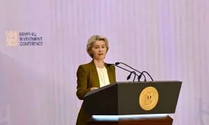 17/07/2024 La Presidenta de la Comisión Europea, Ursula von der Leyen, interviene durante la Conferencia de Inversión Egipto-UE. Imagen de archivo.