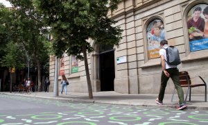 Façana de l'escola dels Jesuïtes del carrer Casp de Barcelona