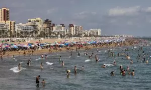 Vista general de la playa norte de Gandía durante este jueves.