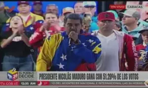 Maduro celebra su reelección ante miles de simpatizantes en el Palacio de Miraflores