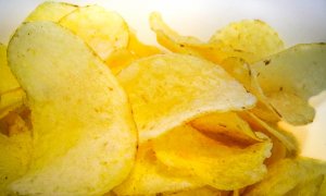 Foto de archivo de patatas fritas.