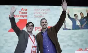 El secretario general del PSOE y presidente del Gobierno, Pedro Sánchez, y el primer secretario del PSC y recién investido presidente de la Generalitat, Salvador Illa,, a 17 de marzo de 2024 en Barcelona