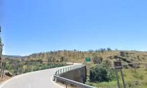 Fallece un motorista tras salirse de la vía y caer por un puente en la provincia de Ciudad Real