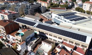 07/2024 - Instal·lació de generació urbana col·lectiva a Mataró de la cooperativa Som Energia.