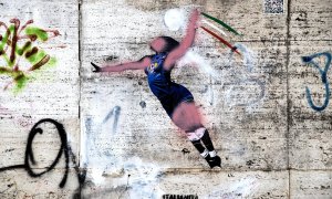 Vandalizan el mural dedicado a la jugadora de voleibol italiana Paola Egonu con mensajes racistas