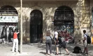 26/08/2024 Fachada del número 51 de la Ronda Sant Pere de Barcelona, donde este domingo un hombre ha agredido de gravedad a su mujer. Foto de archivo.