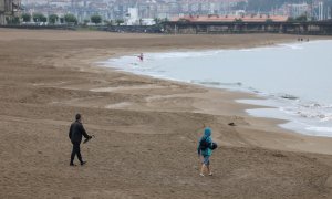 30 de agosto de 2024. Playa de Ereaga (Bizkaia), vacía por la influencia de una depresión aislada en niveles altos (dana), a 30 de agosto de 2024.