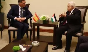 Pedro Sánchez con el presidente de la Autoridad Palestina, Mahmoud Abbas en Jordania el 11 de junio de 2024.