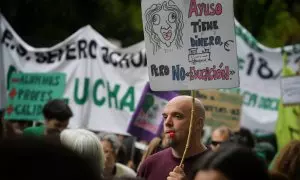 Decenas de personas durante una manifestación por la educación pública, a 21 de mayo de 2024, en Madrid (España). Imagen de archivo.