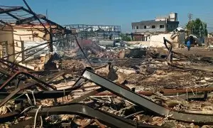 Escombros y destrucción causados ​​por un ataque aéreo israelí en un barrio de la aldea de Saksakieh, al sur de la frontera entre Líbano e Israel, a 26 de septiembre de 2024.