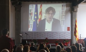 L'expresident de la Generalitat Carles Puigdemont intervé telemàticament en un acte del Consell de la República per commemorar els set anys de l'1 d'octubre.