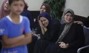 Luto entre los palestinos que perdieron a sus familiares a causa de los ataques israelíes