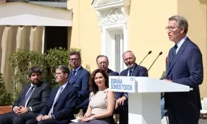 El presidente del PP, Alberto Núñez Feijóo, durante una rueda de prensa tras una reunión con los barones del PP