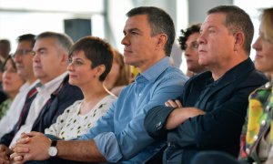 Pedro Sánchez junto a Emiliano García Page, durante un acto electoral en Puertollano (Ciudad Real), el pasado año.