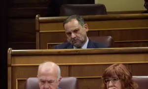 El diputado del Grupo Mixto José Luis Ábalos durante una sesión plenaria en la Cámara Baja, a 17 de septiembre de 2024, en Madrid (España).