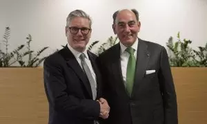 El primer ministro británico, Keir Starmer, con el presidente de Iberdrola, Ignacio Sánchez Galán.