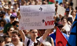 Miles de malagueños se manifestaron en junio por la dificultad de encontrar una vivienda para alquilar en la ciudad. Imagen de archivo.