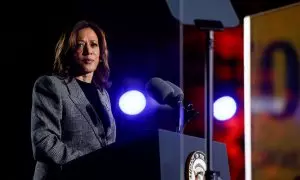 La vicepresidenta estadounidense Kamala Harris durante un mitin de campaña en Ann Arbor, Michigan, EEUU, a 28 de octubre de 2024.