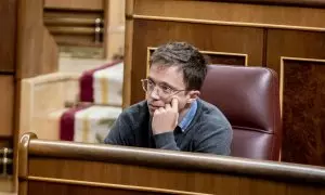 El exdiputado de Sumar Iñigo Errejón durante una sesión plenaria en el Congreso