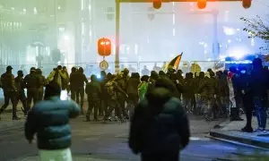 Protesta propalestina durante el partido entre el Ajax de Amsterdam y el Maccabi de Tel Aviv.