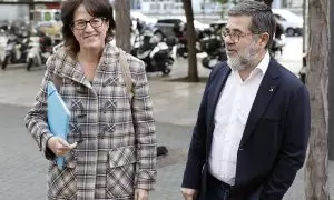 Els expresidents de l'ANC, Jordi Sánchez i Elisenda Paluzie, en arribar aquest matí a la Ciutat de la Justícia Els expresidents de l'ANC, Jordi Sánchez i Elisenda Paluzie, en arribar aquest matí a la Ciutat de la Justícia