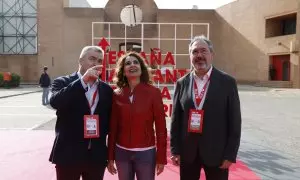 Santos Cerdán, María Jesús Montero y Juan Espadas en Sevilla este viernes en el inicio del 41 Congreso Federal del PSOE.