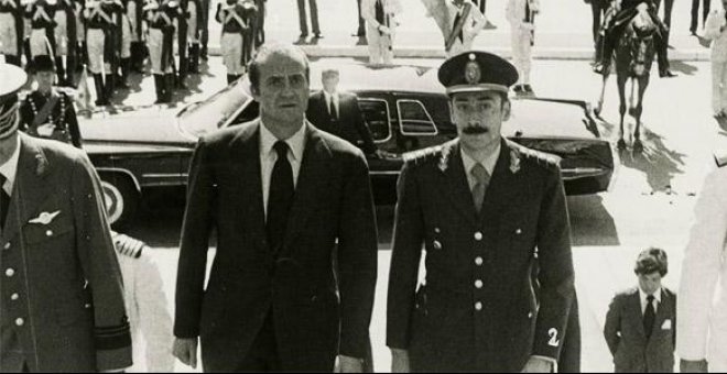 España nunca ha revisado las condecoraciones a dictadores entregadas por Juan Carlos I