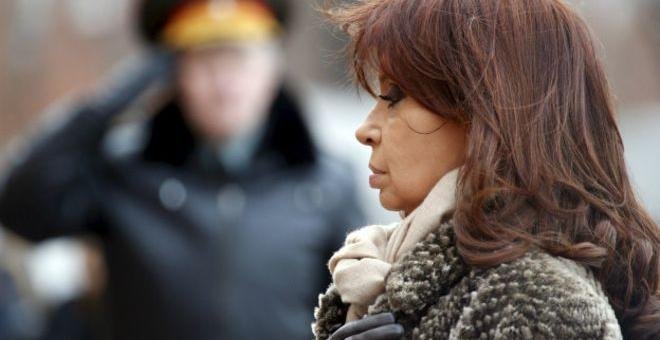 Un juez cita a Cristina Fernández como investigada por presuntos sobornos durante su mandato