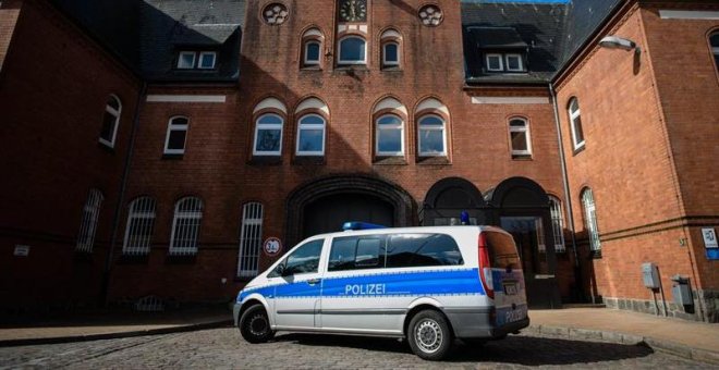 La Fiscalía alemana solicita la extradición de Puigdemont y pide mantenerlo en prisión
